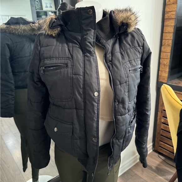 Bomber jacket - Picture 2 of 4